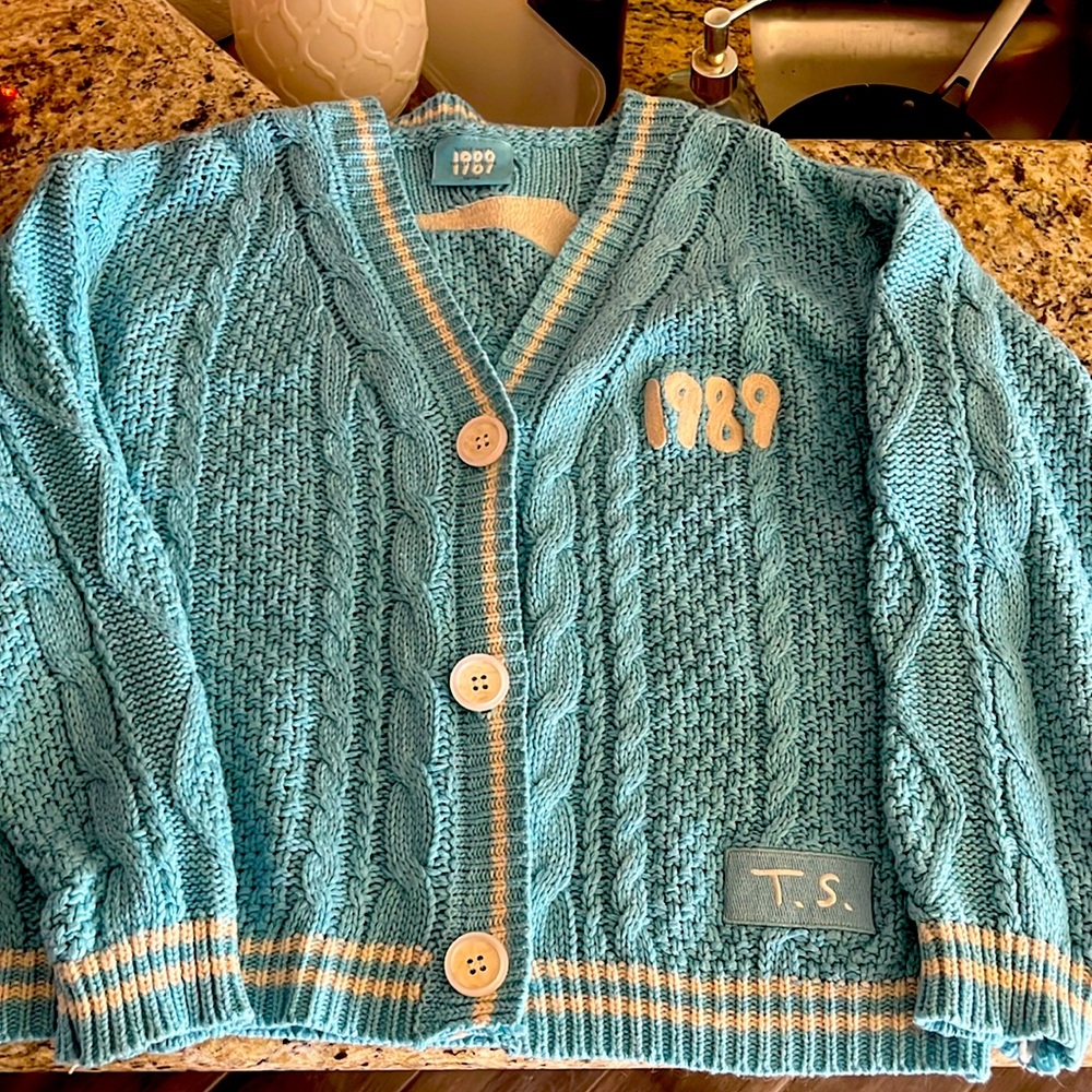 Taylor Swift cardigan